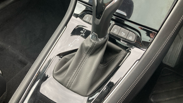 Vauxhall Grandland X 1.2 Turbo Elite Nav 5dr Auto Petrol Hatchback